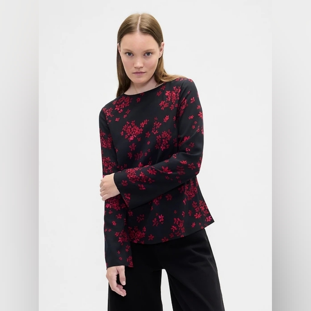NWT The GAP Womens Bell Sleeve Boatneck Top- S- Floral, Feminine, Classic